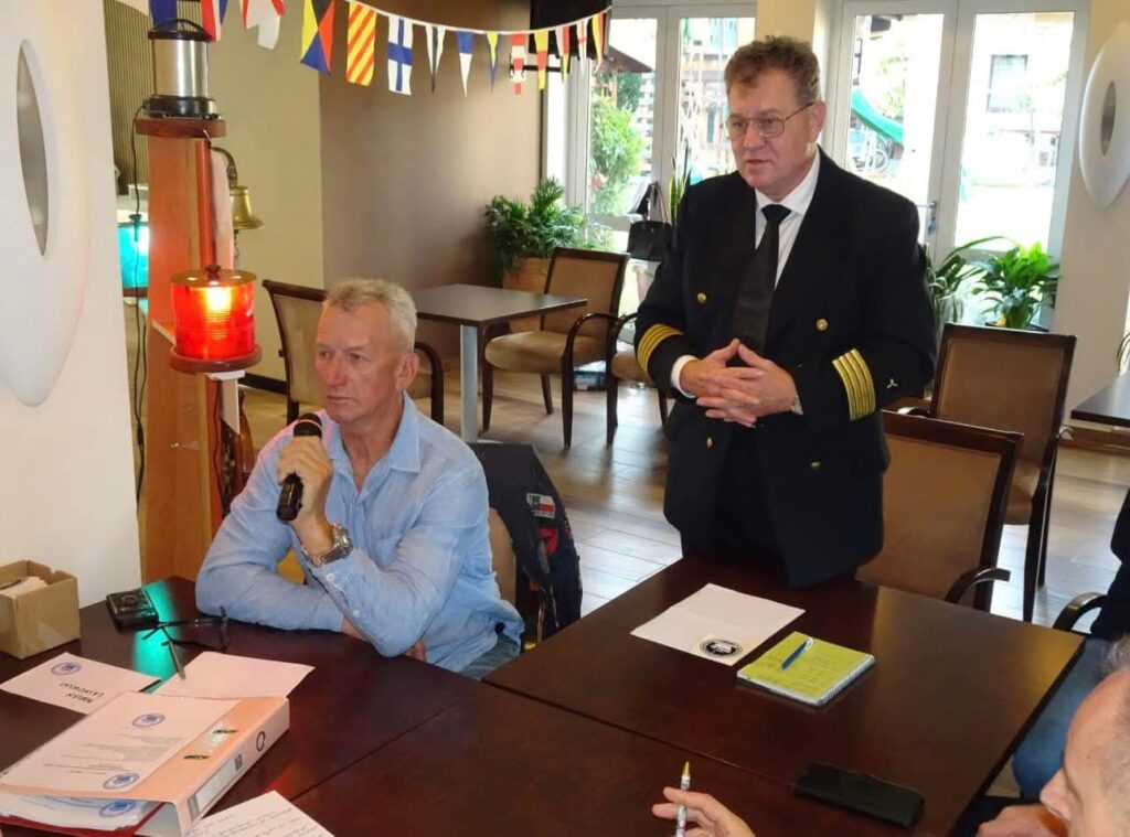 1000027575 1000027575